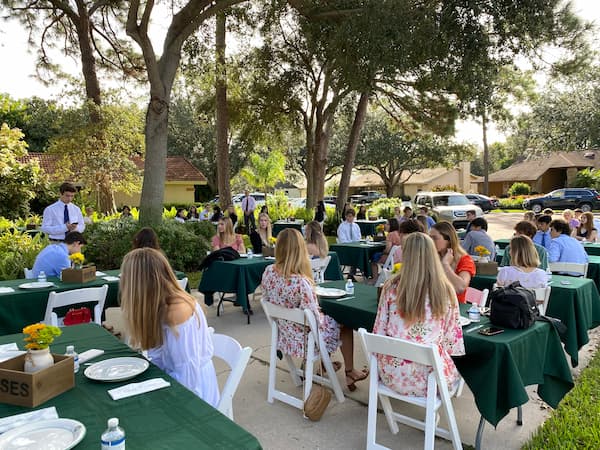 Students at breakfast